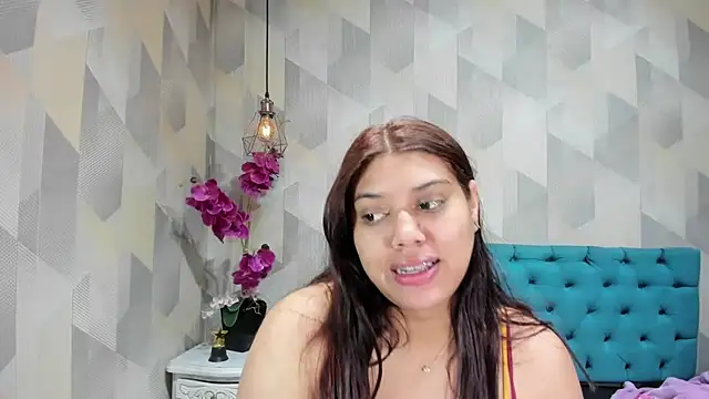 Snapshot of LindaBreeS chatting on September 19, 12:59 pm LindaBreeS online show from September 19, 12:59 pm