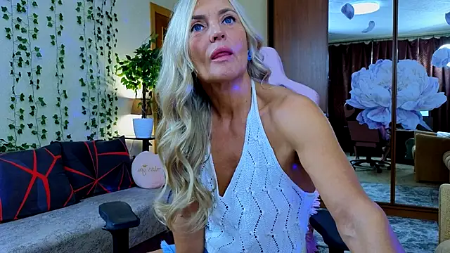 amelia blondy online show from October 21, 9:24 am