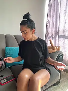 Nikothyna online show from December 17, 6:34 pm