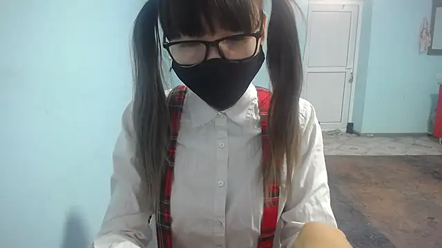 elllaaxx online show from November 13, 4:11 am