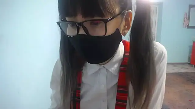 elllaaxx online show from November 6, 4:51 am