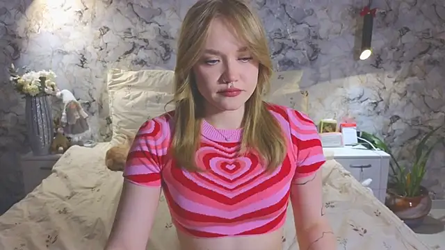 Aurora Golden1 online show from February 23, 4:50 pm