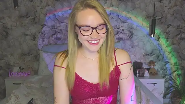 Aurora Golden1 online show from October 16, 4:53 pm