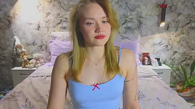 Aurora Golden1 online show from January 11, 4:45 pm