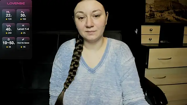 AlisaBacker online show from April 5, 4:39 pm