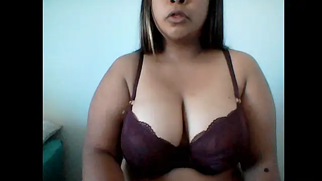Snapshot of ArisaGonzalez chatting on September 15, 12:35 pm ArisaGonzalez online show from September 15, 12:35 pm