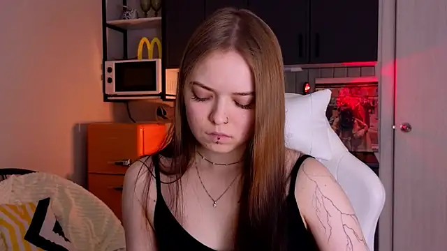 doll lol  online show from December 3, 6:54 pm