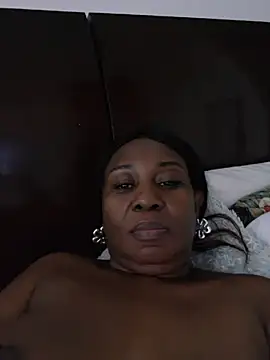 Lucylin12 online show from April 18, 2:36 am