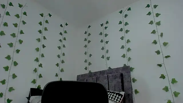 Miaa Garcia online show from April 18, 10:42 pm