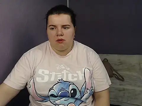 so shy online show from September 19, 7:18 am