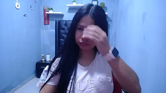 Letty Plugxo online show from March 30, 1:44 pm