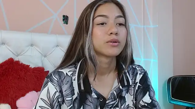 hantonella  online show from September 16, 8:06 pm