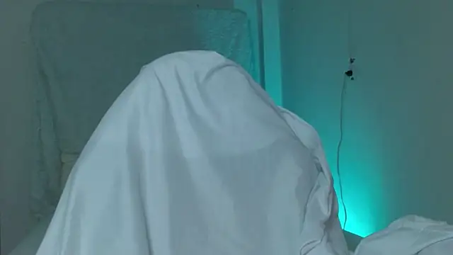 hantonella  online show from February 24, 1:54 pm