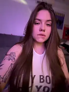 Vikki toriya online show from May 26, 12:10 am