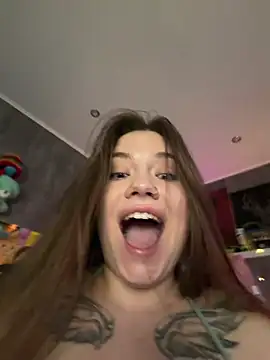 Vikki toriya online show from July 28, 12:48 pm