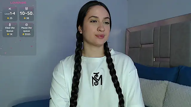 sofiaduque 26 online show from January 10, 8:46 pm