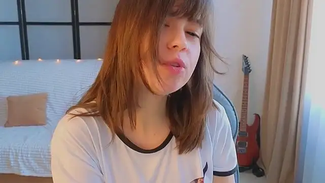 Lina Brownie online show from January 14, 4:28 am