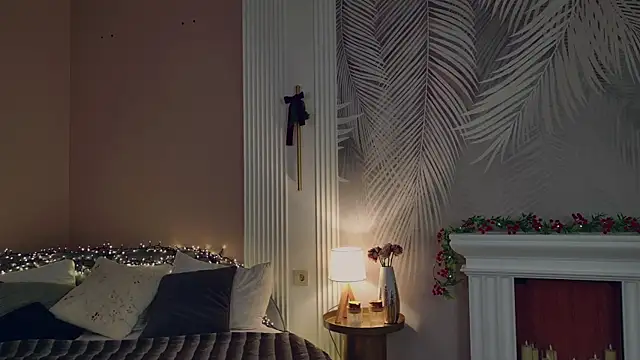 Miley Smile online show from December 15, 5:34 am