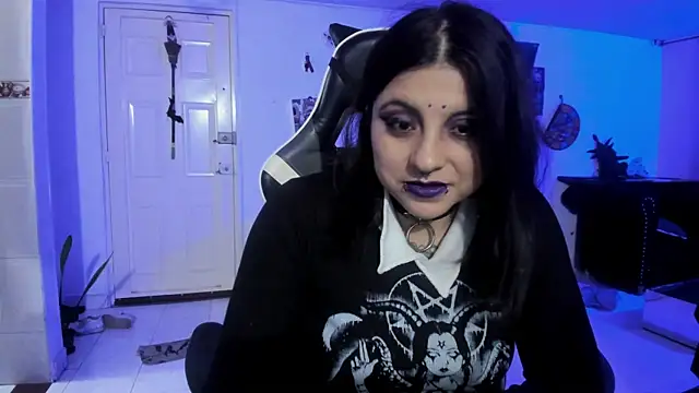 Snapshot of Acid666_alice chatting on October 16, 1:19 am Acid666 alice online show from October 16, 1:19 am