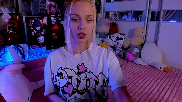 Cute  Pony online show from October 18, 8:32 pm