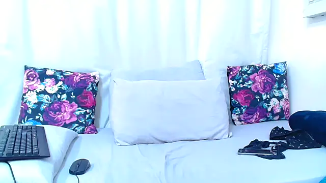 HotSmallTits online show from October 30, 5:58 pm