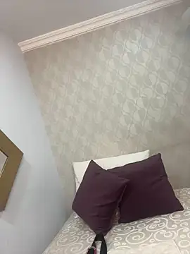 dayis butera online show from December 1, 3:15 pm