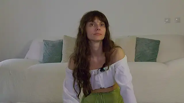 LilyRoselyn online show from February 5, 6:11 pm