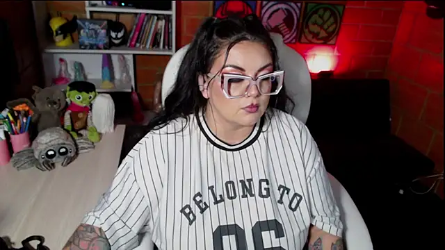 juliette rd online show from November 6, 6:08 am