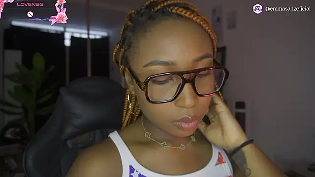 EmmaSanzz  online show from March 10, 12:20 pm