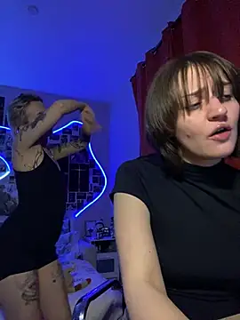 Dooubletroublee online show from March 1, 2:33 am