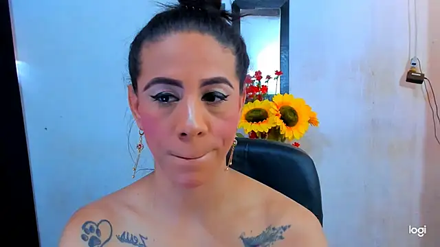 juanblakbigcock online show from April 10, 4:13 pm