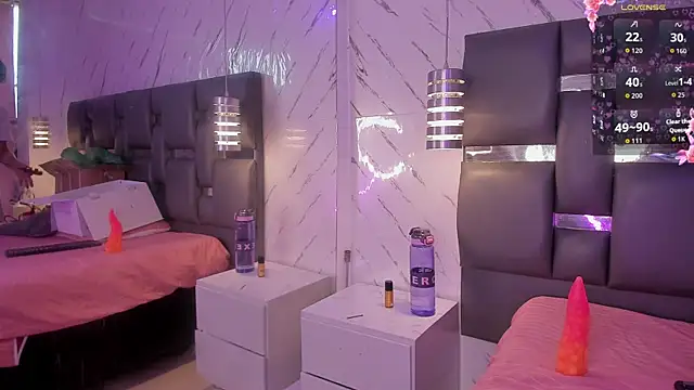 PittAndLunaa online show from April 10, 12:44 pm