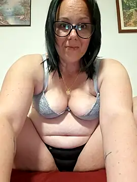 fekete demon online show from April 16, 6:29 pm