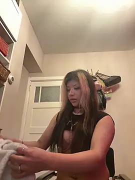 jackelinuh online show from April 16, 9:39 pm