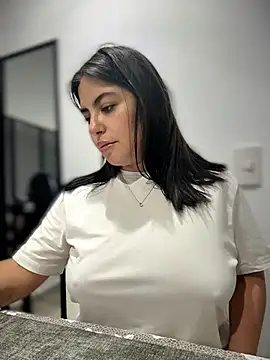 sukhakunis1 online show from November 26, 12:33 am