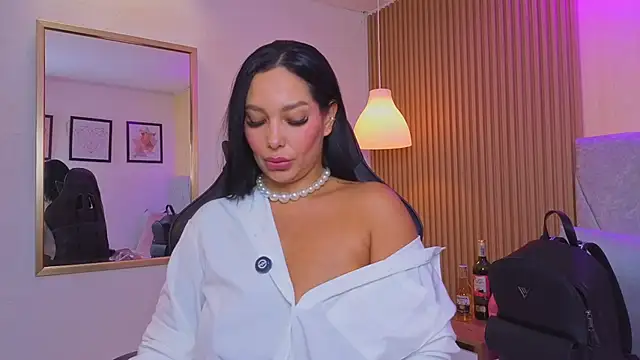 Dakota diaz  online show from February 9, 7:49 pm