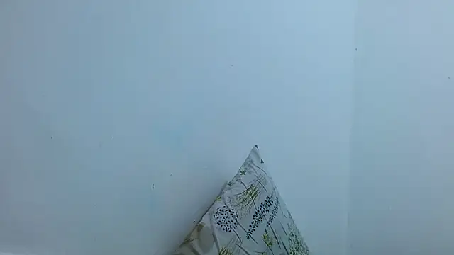 tomboyblue online show from March 25, 8:01 pm