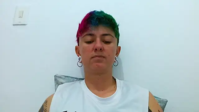 tomboyblue online show from November 19, 8:42 pm