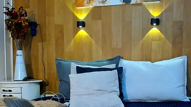 marianaa90 online show from December 16, 7:09 pm