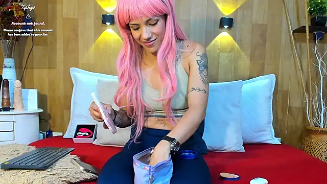 marianaa90 online show from November 6, 7:09 pm