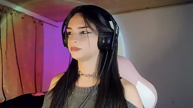 Dollbehavior  online show from February 4, 4:26 am