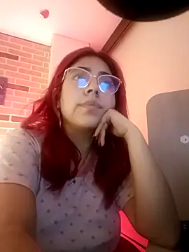 Snapshot of Rousse_Collinss chatting on November 1, 5:11 am Rousse Collinss online show from November 1, 5:11 am