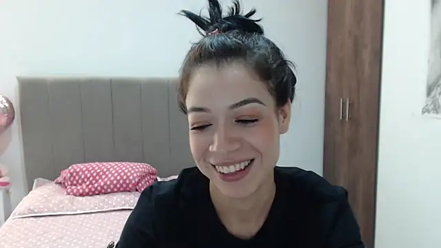 Caribbean beauty  online show from October 15, 4:04 am