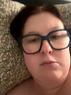 Misssmilf online show from December 4, 9:33 am