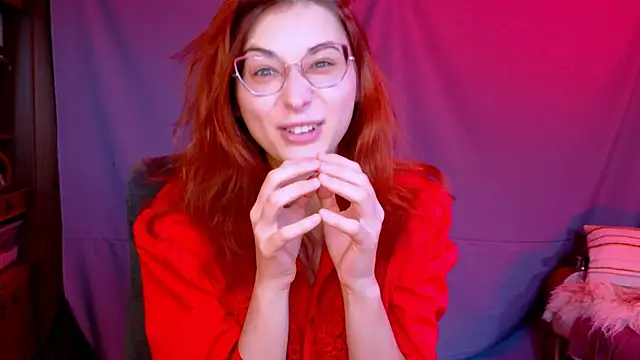 Snapshot of Orianna_Fox chatting on September 26, 2:15 pm Orianna Fox online show from September 26, 2:15 pm