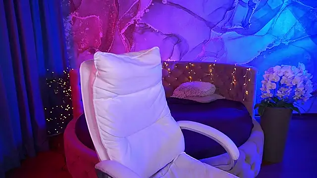 CoolTatis online show from October 1, 1:38 pm