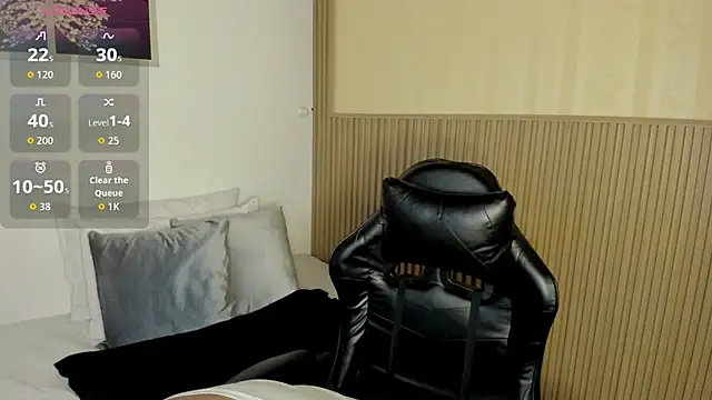 summer night  online show from April 2, 1:41 pm