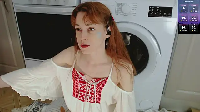 Snapshot of Amina_Barbarian chatting on October 8, 5:17 pm Amina Barbarian online show from October 8, 5:17 pm