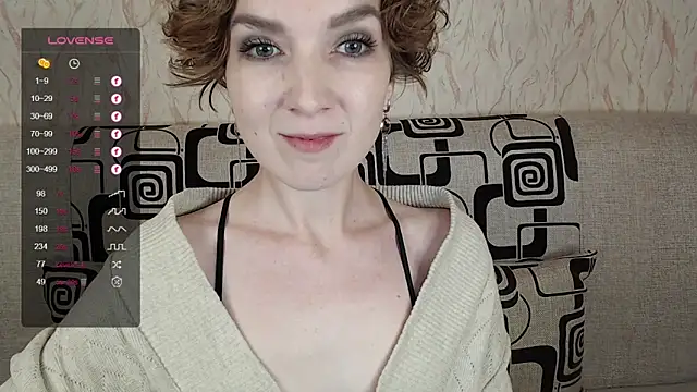 Snapshot of TinaWince chatting on September 29, 6:18 am TinaWince online show from September 29, 6:18 am