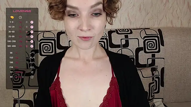 Snapshot of TinaWince chatting on September 21, 5:50 am TinaWince online show from September 21, 5:50 am